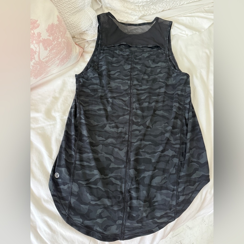 Lululemon Tank Sz 6 In Sequoia Camo Print Deep Coal Black / Black